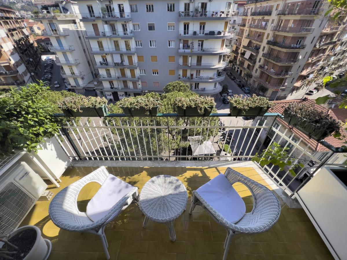 Bed and Breakfast Casa Nina Deluxe Salerno Exterior foto